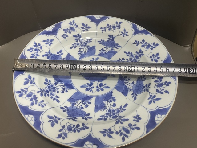 古玩陶瓷青花花卉紋盤拍賣，當前價格2200元
