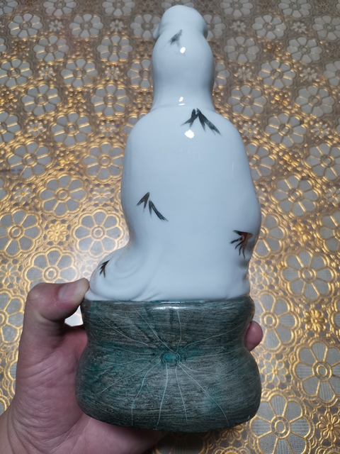 古玩陶瓷觀音塑像拍賣，當前價格650元
