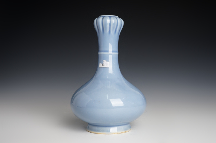 古玩陶瓷天藍釉蒜頭瓶拍賣，當前價格12888元