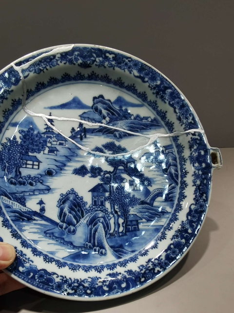 古玩陶瓷清乾隆細路山水紋青花溫盤拍賣,當前價格1588元