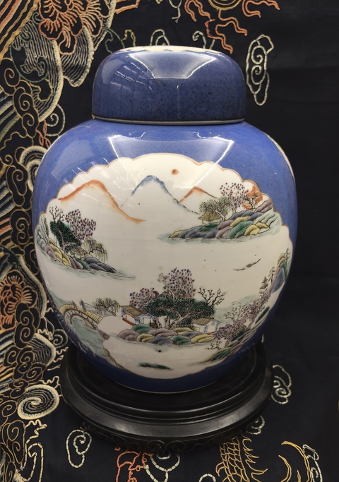 古玩陶瓷清晚期灑藍開光五彩人物故事紋蓋罐拍賣，當前價格28888元