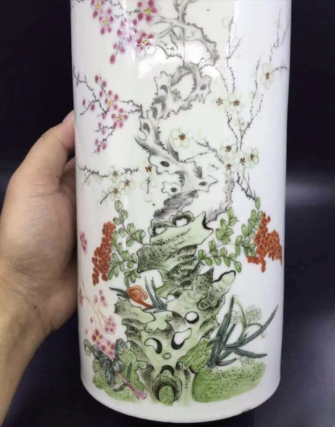 古玩陶瓷花卉紋帽筒拍賣,當(dāng)前價格16800元