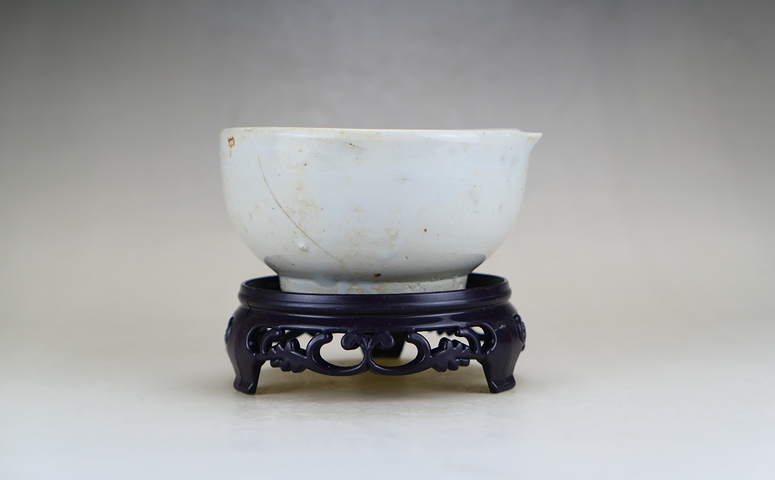 古玩陶瓷明末清初.白釉缽式茶器拍賣，當(dāng)前價(jià)格180元