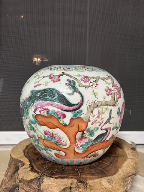 古玩陶瓷粉彩孔雀花卉紋西瓜罐拍賣,當前價格6666元
