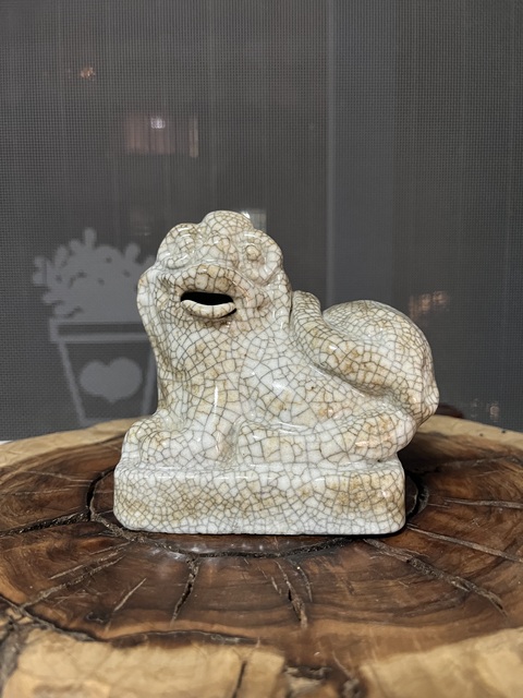 古玩陶瓷晚清哥釉獅子鎮紙拍賣，當前價格1200元