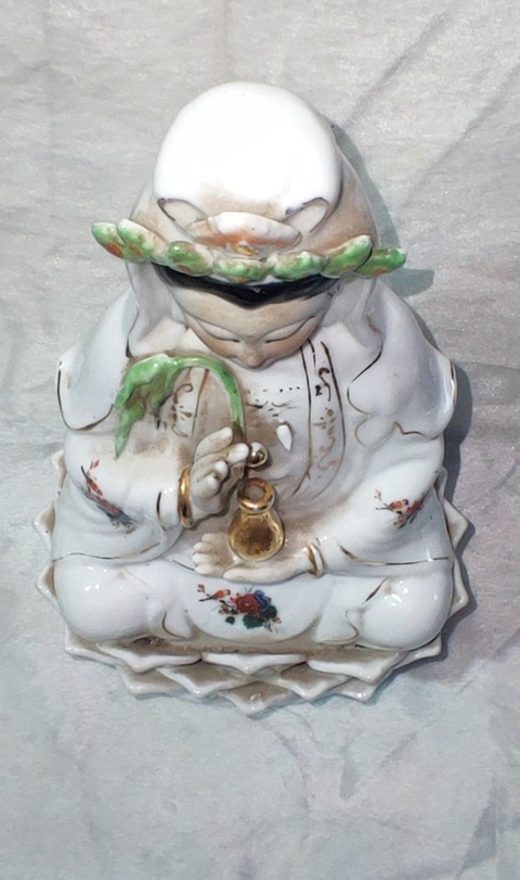 古玩陶瓷粉彩觀音菩薩造像拍賣，當(dāng)前價格398元