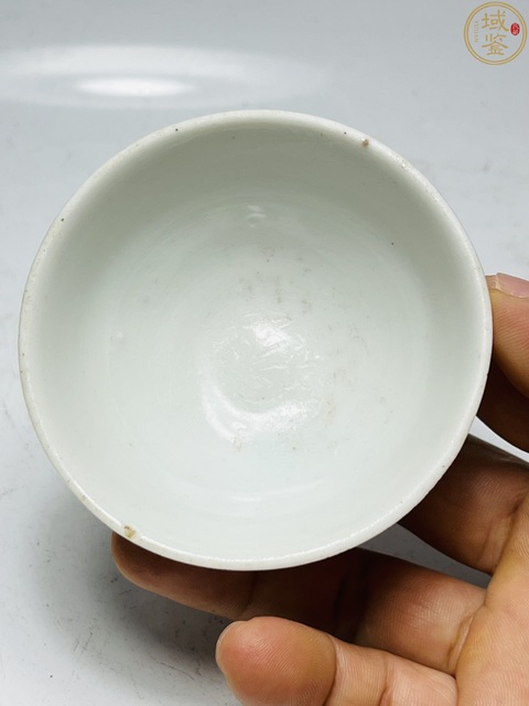 古玩陶瓷（通亮漂亮）甜白釉壓手杯拍賣，當前價格999元