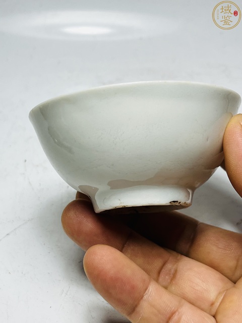 古玩陶瓷（通亮漂亮）甜白釉壓手杯拍賣，當前價格999元