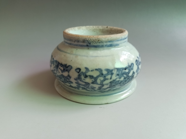 古玩陶瓷明末清初青花花卉紋香爐拍賣，當前價格1800元