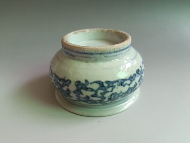 古玩陶瓷明末清初青花花卉紋香爐拍賣，當前價格1800元