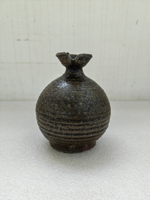 古玩陶瓷褐釉花澆拍賣,當前價格680元