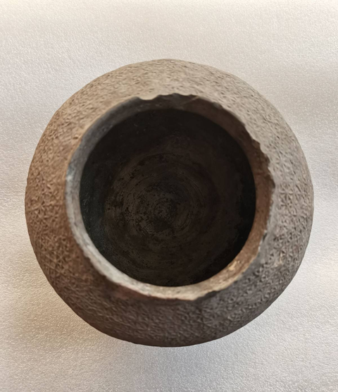 古玩陶瓷灰陶布紋罐拍賣,當(dāng)前價格1200元