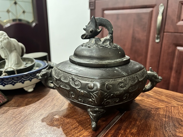 古玩雜項清代饕餮紋薰爐拍賣,當前價格1399元