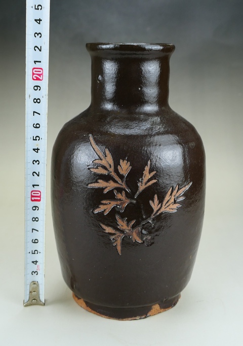 古玩陶瓷精品:明清吉州窯系黑釉刻花棒槌瓶拍賣,當前價格1288元