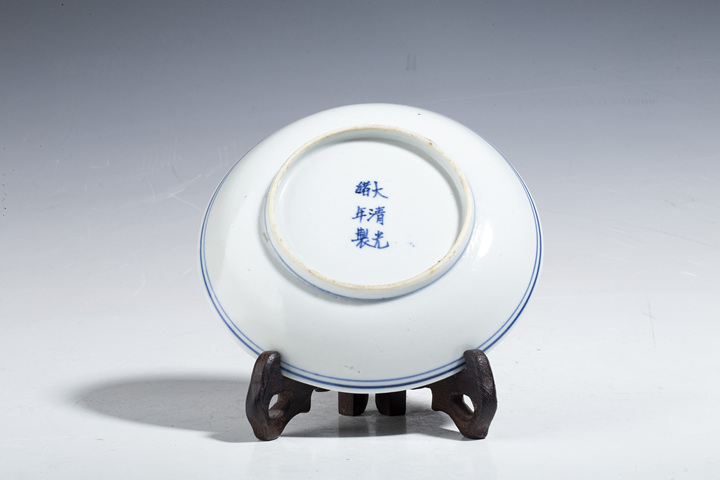 古玩陶瓷清光緒·青花纏枝蓮紋盤拍賣，當(dāng)前價格2980元