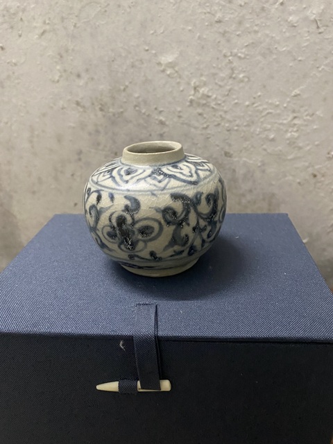 古玩陶瓷清中期粉青釉茶杯拍賣,當前價格450元