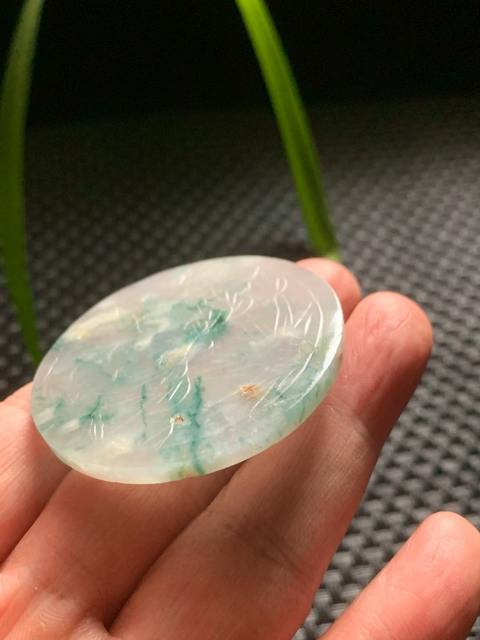 古玩玉器清代翡翠雕“花卉紋牌”拍賣,當前價格8500元
