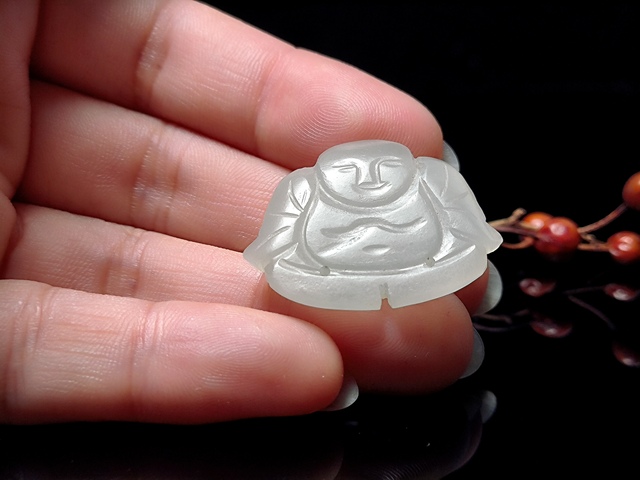 古玩玉器明清兩代結(jié)合和田玉雕“佛公”拍賣，當(dāng)前價格2000元