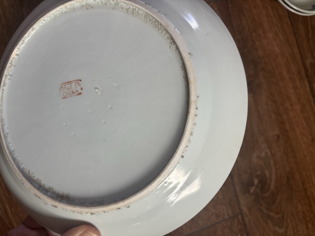 古玩陶瓷礬紅花卉紋折腰盤拍賣,當前價格688元
