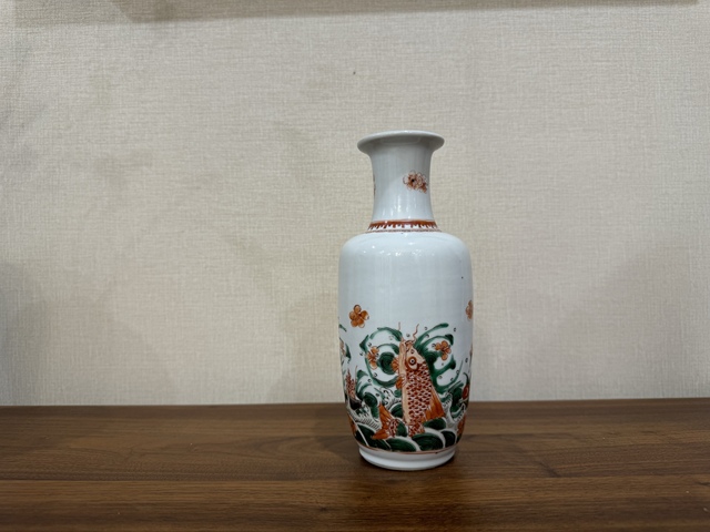 古玩陶瓷海水江崖魚紋瓶拍賣,當(dāng)前價(jià)格50000元