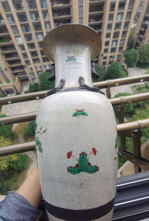 古玩陶瓷哥釉五彩鳳穿牡丹圖撇口瓶拍賣，當前價格3000元