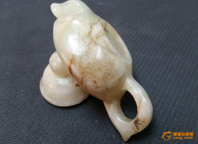 古玩玉器和田玉雕“素紋壺”拍賣，當前價格999元