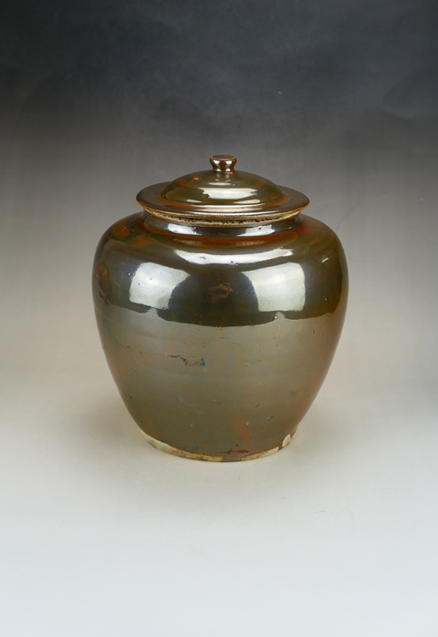 古玩陶瓷明代定窯系紫金釉柿紅斑蓋罐（1368年-1644年）拍賣，當前價格2888元