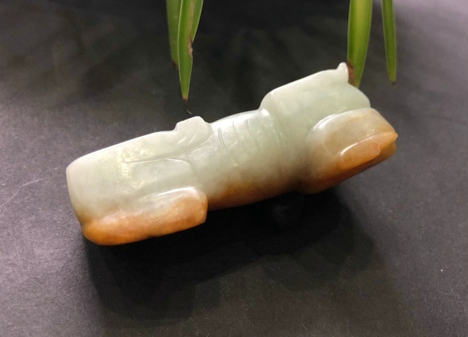 古玩玉器收藏級清中期翡翠雕“瑞獸”擺件拍賣，當前價格20000元