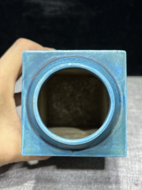 古玩陶瓷素三彩凸雕牧牛童子琮式瓶拍賣,當前價格1700元