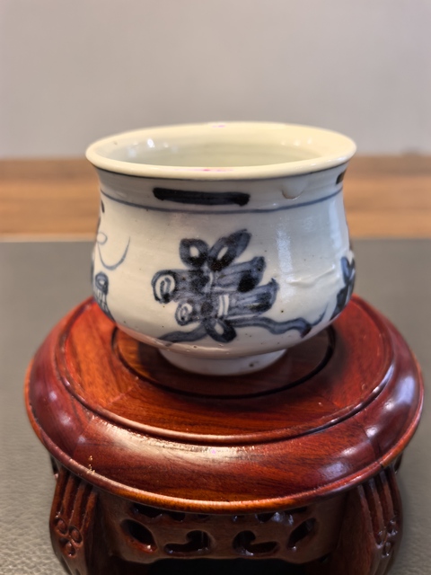 古玩陶瓷一把抓乾隆博古八寶圖青花香爐拍賣(mài)，當(dāng)前價(jià)格450元