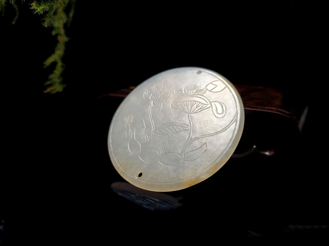古玩玉器清代和田玉一級(jí)白牌子 腰佩拍賣(mài),當(dāng)前價(jià)格16800元
