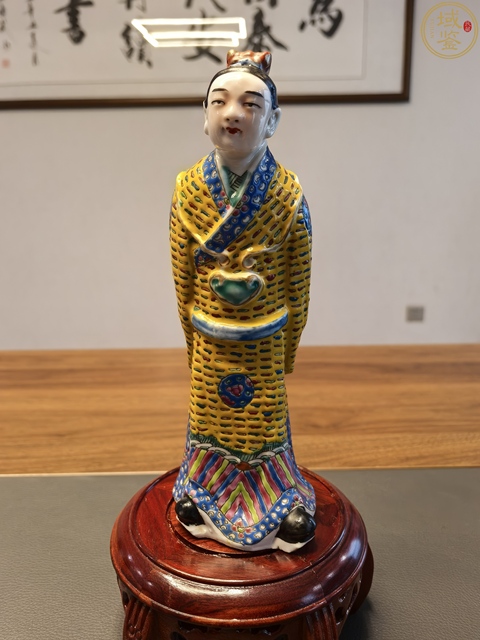 古玩陶瓷王荃記大名家粉彩黃釉賈寶玉人物造像拍賣，當前價格1600元