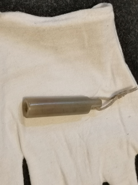 古玩玉器和田玉雕“素紋翎管”拍賣，當前價格350元