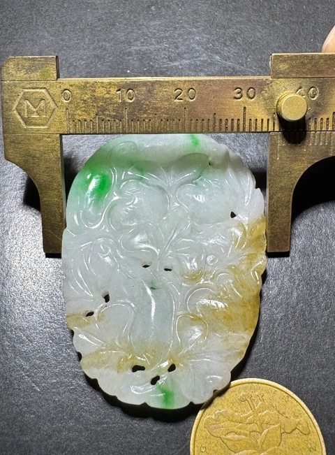 古玩玉器翡翠雕“玉免花卉紋佩”拍賣,當前價格1888元