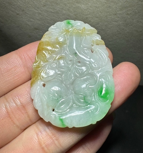 古玩玉器翡翠雕“玉免花卉紋佩”拍賣,當前價格1888元