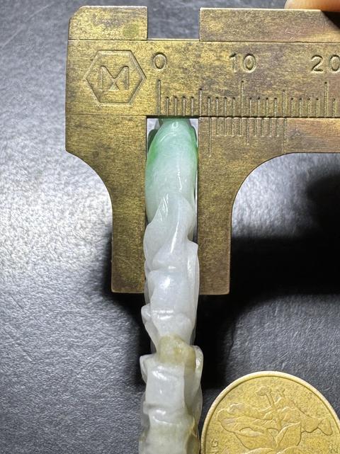 古玩玉器翡翠雕“玉免花卉紋佩”拍賣,當前價格1888元