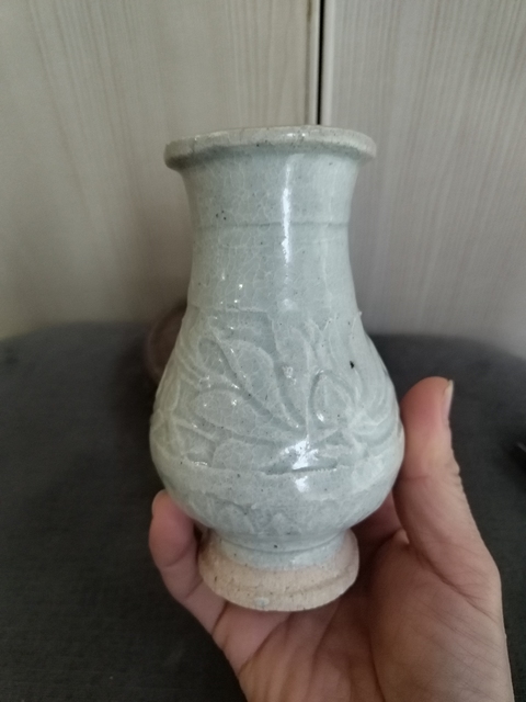 古玩陶瓷云市窯青白釉刻花盤口瓶拍賣,當(dāng)前價(jià)格1688元
