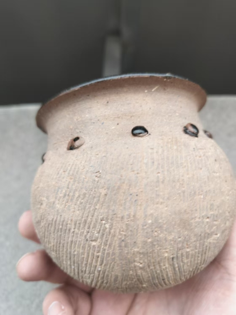 古玩陶瓷鼓釘紋小罐拍賣，當前價格600元