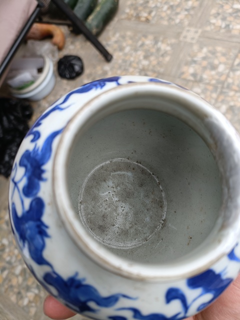 古玩陶瓷大明嘉靖年制款青花纏枝花卉紋罐拍賣,當前價格998元