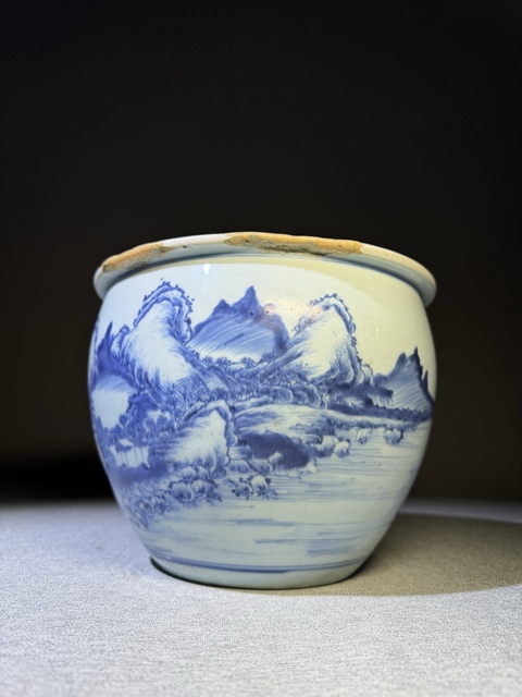 古玩陶瓷【精品】清代康熙青花細(xì)路山水人物紋卷缸康熙青花瓷器拍賣,當(dāng)前價格48000元