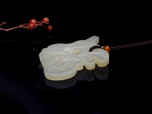 古玩玉器清代和田玉雕“福字佩”拍賣，當前價格5500元