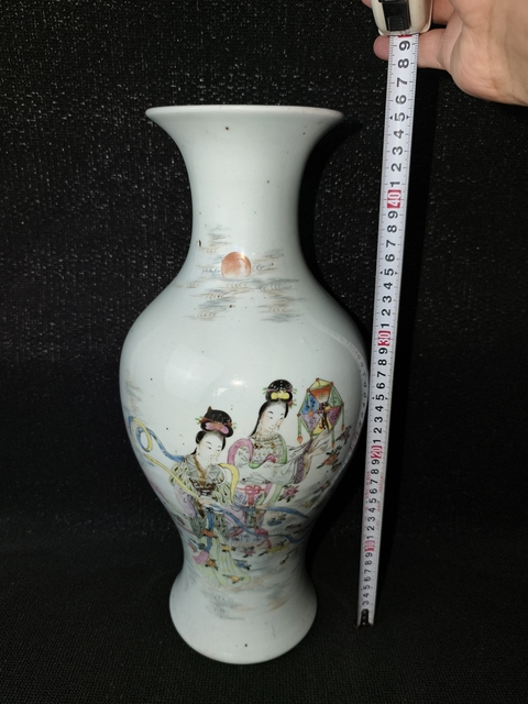 古玩陶瓷彩繪仙女瓶拍賣,當前價格1200元