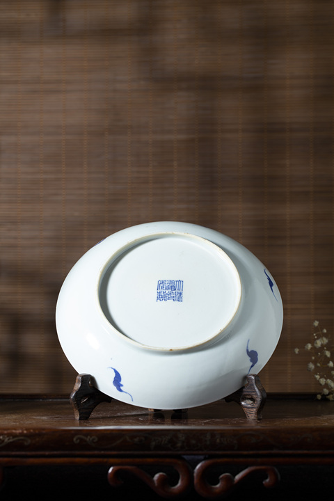 古玩陶瓷清道光·青花纏枝寶相花紋盤拍賣,當前價格18348元