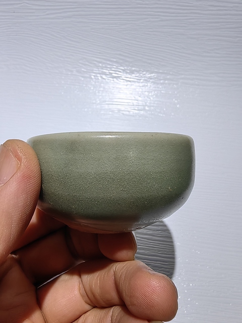 古玩陶瓷南宋龍泉青瓷臥足杯拍賣,當前價格14500元