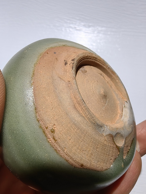 古玩陶瓷南宋龍泉青瓷臥足杯拍賣,當前價格14500元