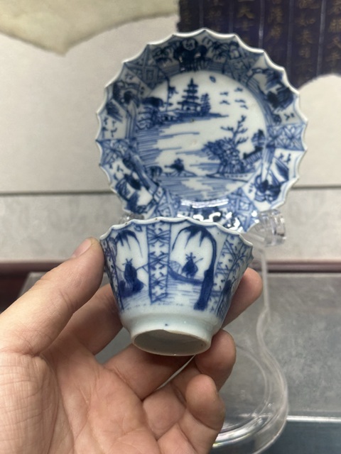 古玩陶瓷清康熙精品花口山水人物茶杯拍賣，當前價格1890元