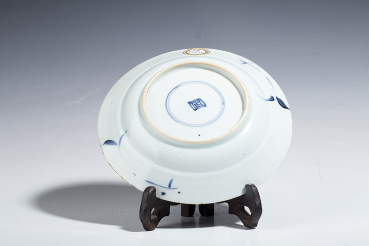 古玩陶瓷清康熙·灑藍開窗斗笠碗拍賣，當前價格500元