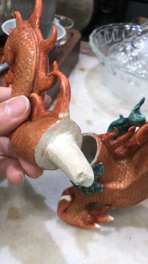 古玩陶瓷仿生龍型香薰15/12/2025拍賣，當前價格35800元