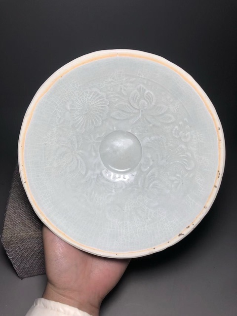 古玩陶瓷（南宋精品）青白釉荷花花卉紋斗笠碗拍賣，當前價格8888元