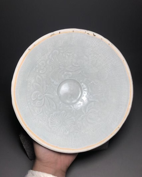 古玩陶瓷（南宋精品）青白釉荷花花卉紋斗笠碗拍賣，當前價格8888元
